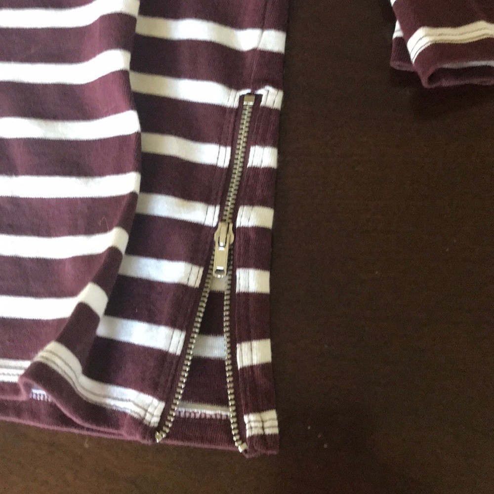 Top - Picture 3 of 3